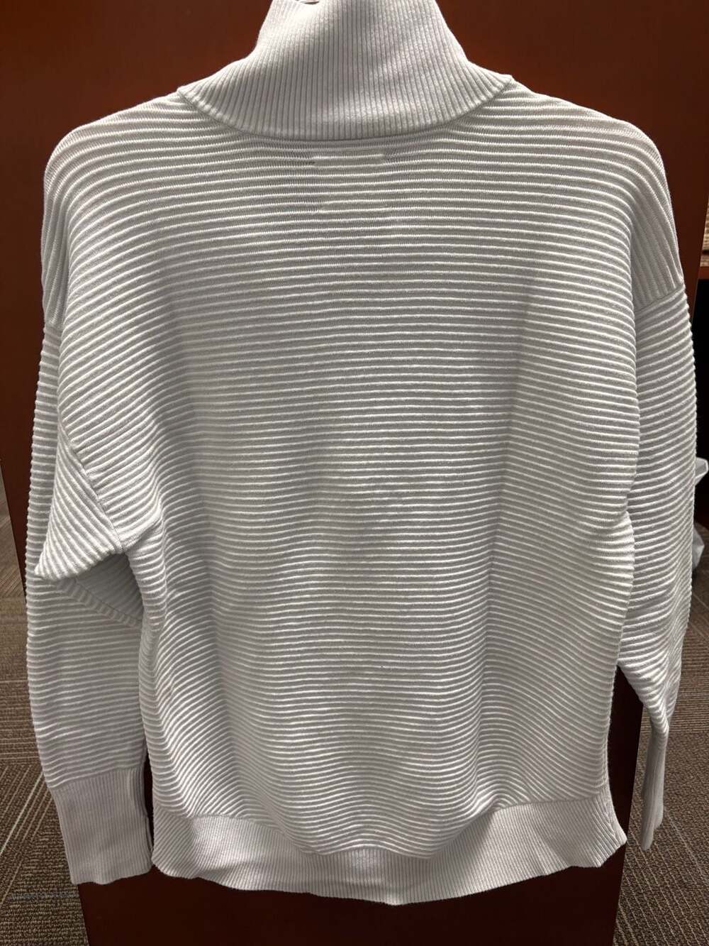 Offline by Aerie Ribbed Zip Sweater Size S White Thumbholes - Picture 3 of 7